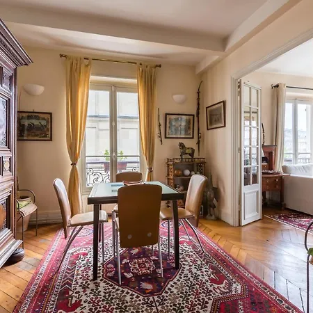 Veeve - Quai Aux Fleurs Apartment Paris