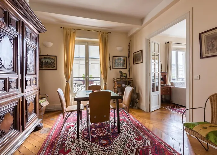 Veeve - Quai Aux Fleurs Apartment Paris